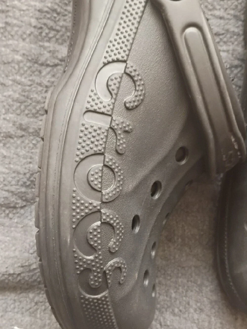 CROCS Kids Classic Lined Clogs in Gray With Fur